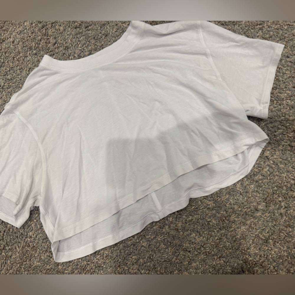 Cropped tee from lululemon